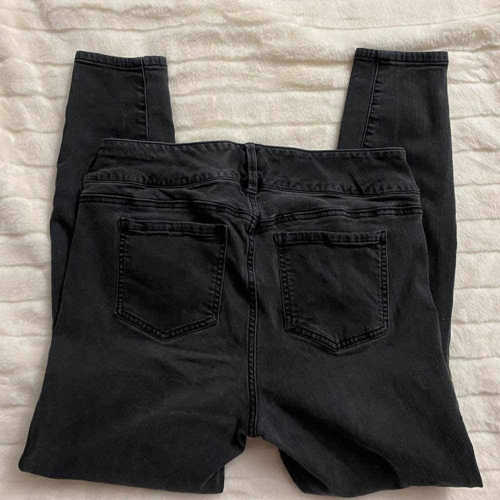 Torrid Jeans - Picture 3 of 5